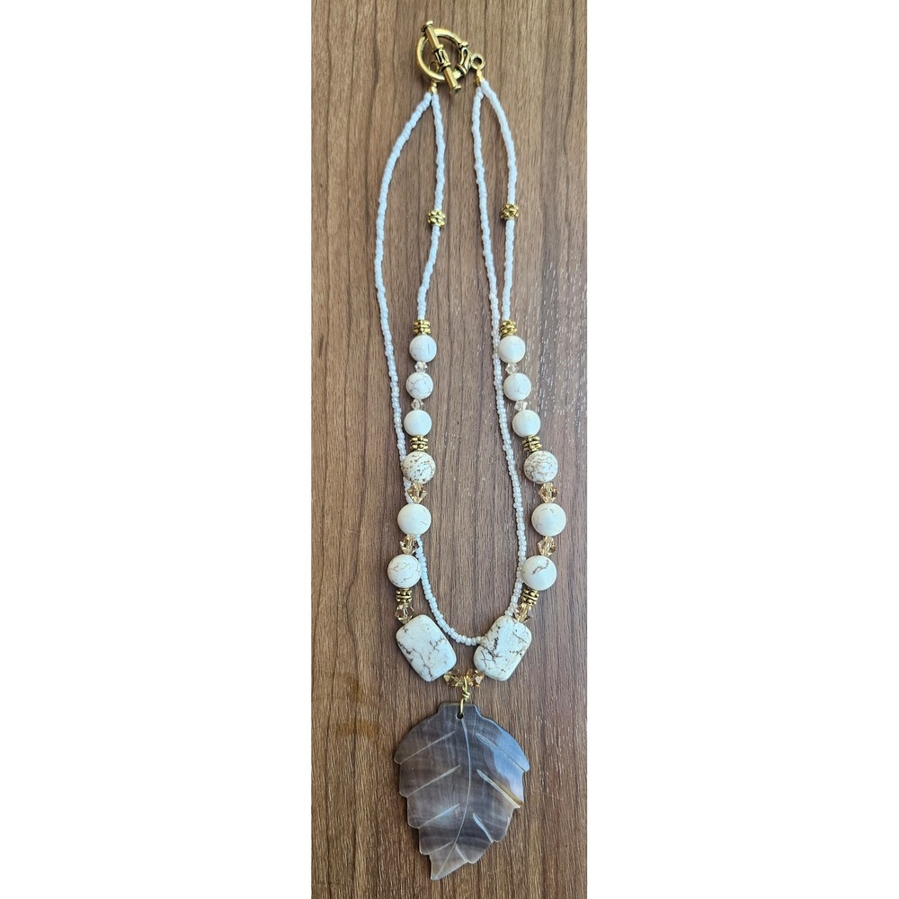 Boho Style White Turquoise Color Bead‎ Necklace with Leaf Pendant